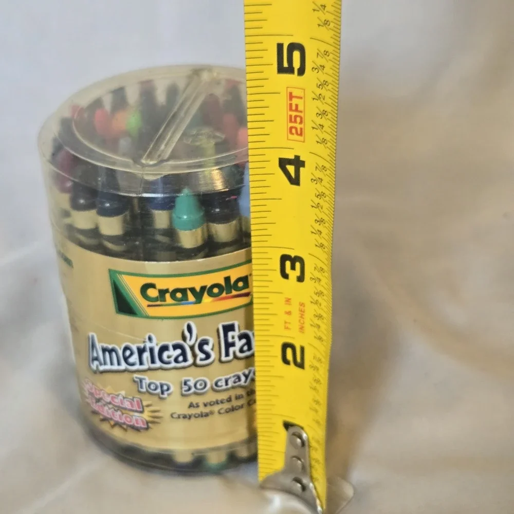 Vintage CRAYOLA America's Favorite Top 50 Crayons Special Edition 2001 Screw Top